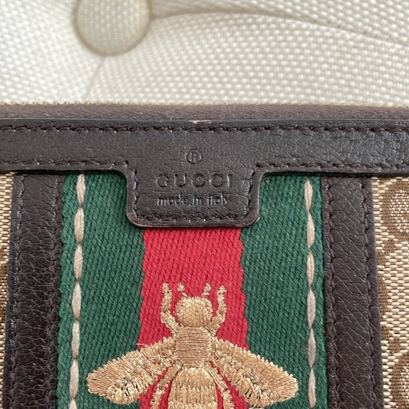 Authentic Gucci Embroidered-Face Zip Wallet.  Pre owned.  Good condition. - Picture 5 of 13